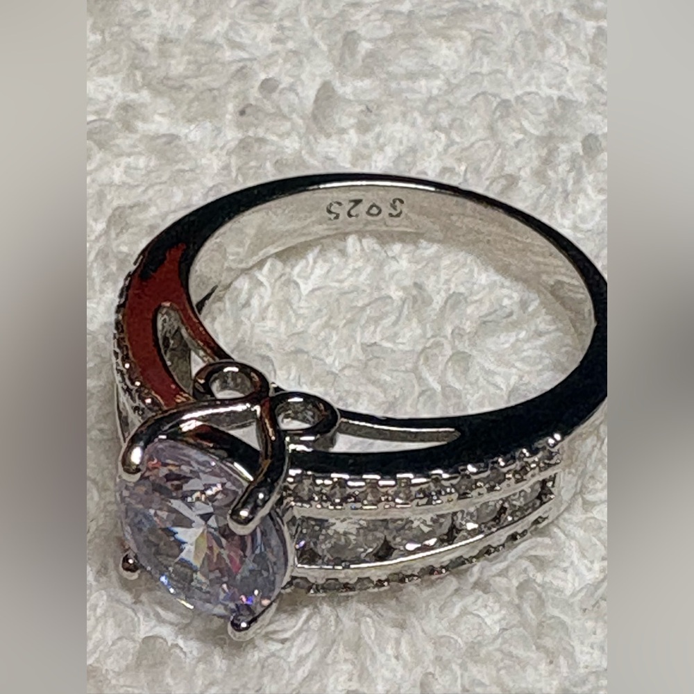 Elegant Silver and Women's Ring - Picture 6 of 12